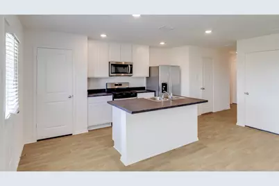 140 Schuenemann Way, Uhland, TX 78640 - Photo 5