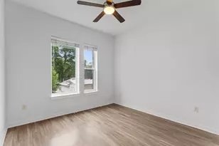 1900 Barton Springs Rd, Austin, TX 78704 - Photo 19