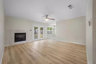1100 Red Cliff Dr, Austin, TX 78758 - Photo 13
