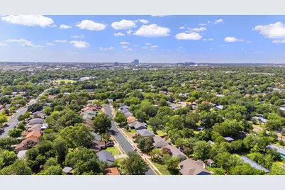 1100 Red Cliff Drive, Austin, TX 78758 - Photo 9