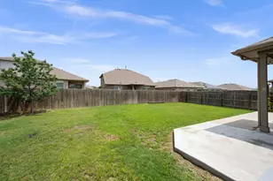 121 Shiner Ln, Georgetown, TX 78626 - Photo 29