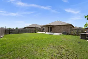 121 Shiner Ln, Georgetown, TX 78626 - Photo 29
