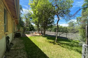 8910 Wildridge Dr, Austin, TX 78759 - Photo 17