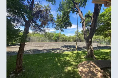 8910 Wildridge Drive, Austin, TX 78759 - Photo 9