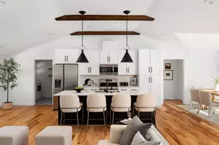 3500 Santa Monica Dr, Austin, TX 78741 - Photo 1