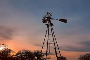 251 Fairview Dr, Rockdale, TX 76567 - Photo 1