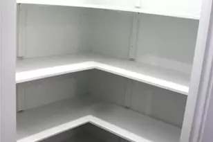 954 E Salty St, Thorndale, TX 76577 - Photo 7