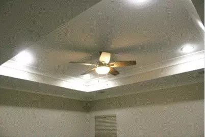 954 E Salty Street, Thorndale, TX 76577 - Photo 9