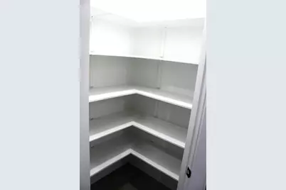 954 E Salty Street, Thorndale, TX 76577 - Photo 7