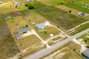 171 Daniel Dr, Bertram, TX 78605 - Photo 5