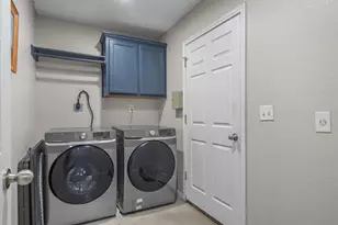 1202 E Ave F, Lampasas, TX 76550 - Photo 13