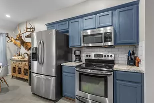 1202 E Ave F, Lampasas, TX 76550 - Photo 11