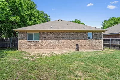 1202 E Avenue F, Lampasas, TX 76550 - Photo 27