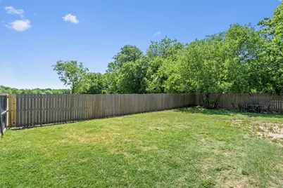1202 E Avenue F, Lampasas, TX 76550 - Photo 25