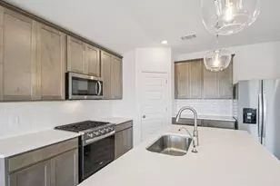 17112 Loch Rd, Pflugerville, TX 78660 - Photo 3