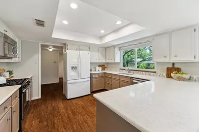 7604 Chimney Corners, Austin, TX 78731 - Photo 11