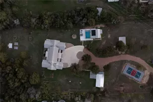 609 S Creekwood Dr, Driftwood, TX 78619 - Photo 5