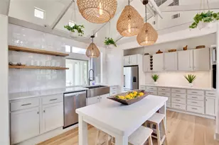 609 S Creekwood Dr, Driftwood, TX 78619 - Photo 1