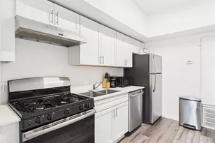 911 W 22nd St, Austin, TX 78705 - Photo 3