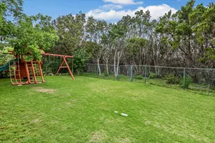 621 Peterson Ln, Lakeway, TX 78734 - Photo 17