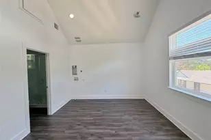 6406 Felix Ave, Austin, TX 78741 - Photo 9