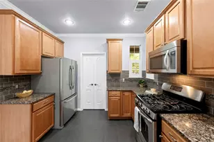 6704 Menchaca Rd, Austin, TX 78745 - Photo 9