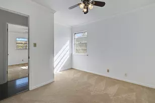 1802 Temple Dr, Austin, TX 78721 - Photo 17