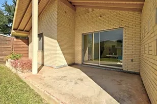 1802 Temple Dr, Austin, TX 78721 - Photo 19
