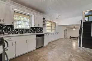 1802 Temple Dr, Austin, TX 78721 - Photo 5