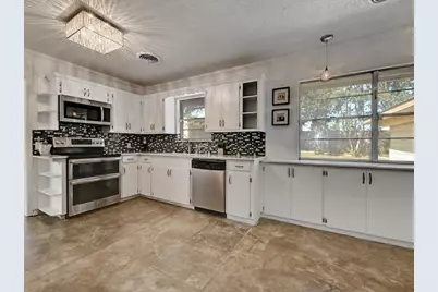 1802 Temple Drive, Austin, TX 78721 - Photo 7