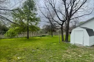 3411 Lyons Rd, Austin, TX 78702 - Photo 11