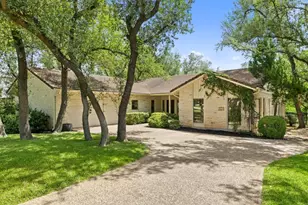 110 Blue Jay Dr, Lakeway, TX 78734 - Photo 1