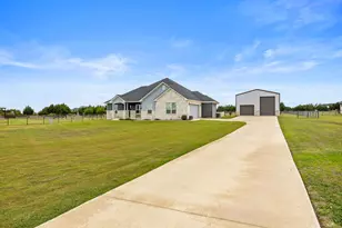 508 Purple Salvia Cv, Liberty Hill, TX 78642 - Photo 1