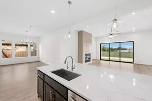 121 Irvine Pass, Liberty Hill, TX 78642 - Photo 9