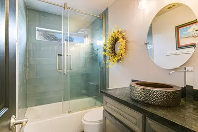 18516 Champions Circle, Point Venture, TX 78645 - Photo 9