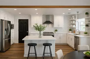 18516 Champions Cir, Lago Vista, TX 78645 - Photo 1