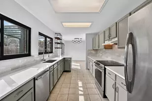 8409 Nairn Dr, Austin, TX 78749 - Photo 17