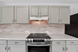 8409 Nairn Dr, Austin, TX 78749 - Photo 9