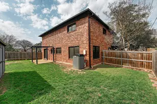 8409 Nairn Dr, Austin, TX 78749 - Photo 5