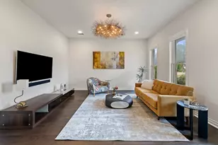 6216 Northern Dancer Dr, Austin, TX 78746 - Photo 9