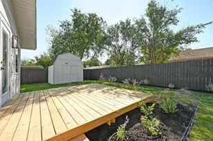 409 Thistlewood Dr, Austin, TX 78745 - Photo 29