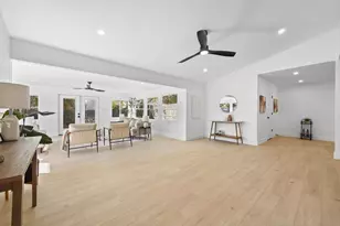 409 Thistlewood Dr, Austin, TX 78745 - Photo 5