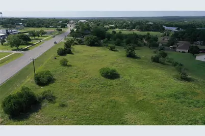 1401 Main Street, Liberty Hill, TX 78642 - Photo 11