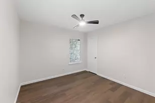 903 E Logan Street E, Round Rock, TX 78664 - Photo 15