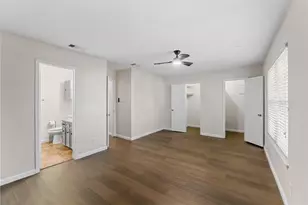 903 E Logan Street E, Round Rock, TX 78664 - Photo 17