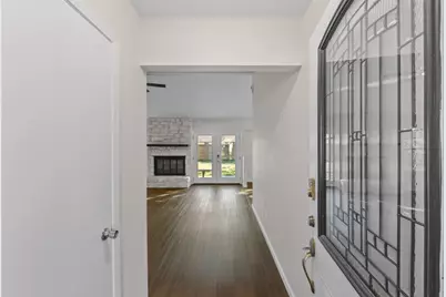 903 E Logan Street E, Round Rock, TX 78664 - Photo 3