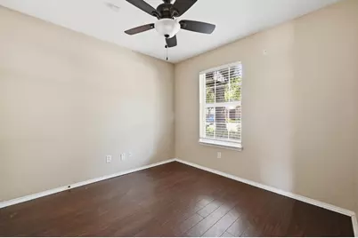 1068 Memorial Circle, New Braunfels, TX 78130 - Photo 13