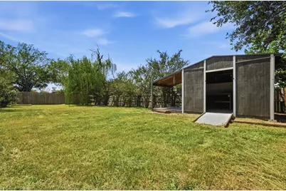 1068 Memorial Circle, New Braunfels, TX 78130 - Photo 21