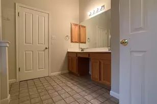 5726 Taylorcrest Dr, Austin, TX 78749 - Photo 17