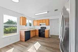 722 Lavaca Loop, Elgin, TX 78621 - Photo 11